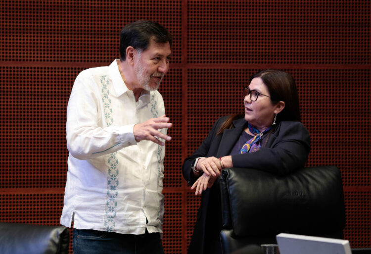 Fernández Noroña solicitará licencia como senador