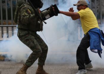 La respuesta de Daniel Noboa a las protestas en Ecuador, es la represión policial y militar