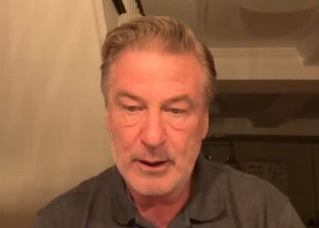 Alec Baldwin revela detalles del accidente automovilístico que sufrió | AMEXI/FOTO: IG @alecbaldwinista