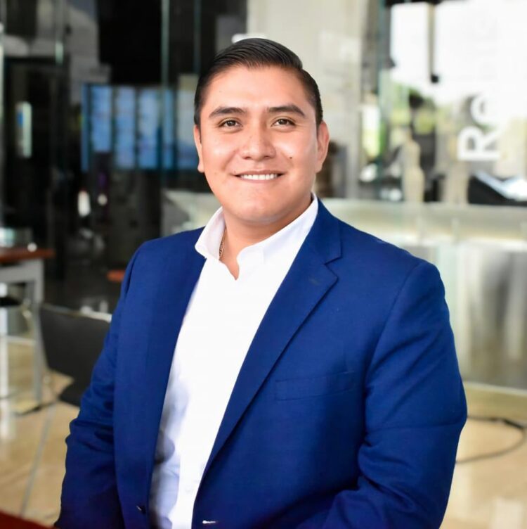 ¿Podrían prohibir memes, hasta ir preso? Diputado de Morena impulsa “Ley Antistickers”