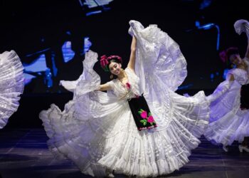 Ballet de Amalia Hernández deslumbra en el Cervantino 2025 | AMEXI/FOTO: IG @cervantino