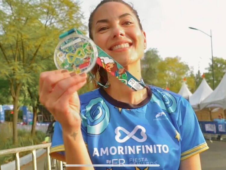 Bárbara Mori mantiene su compromiso social al ayudar a niños con enfermedades terminales