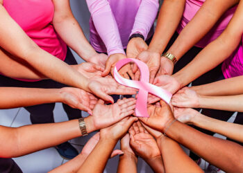 Sheinbaum detalló que este Modelo de Atención al Cáncer de Mama busca garantizar diagnósticos y tratamientos oportunos. Foto: UNAM / AMEXI.