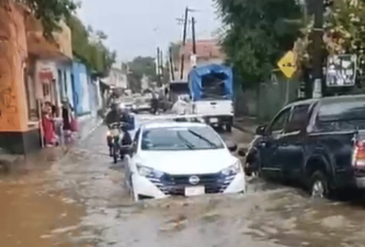 Lluvias de las últimas 48 horas en Oaxaca dejan dos decesos y varios derrumbes