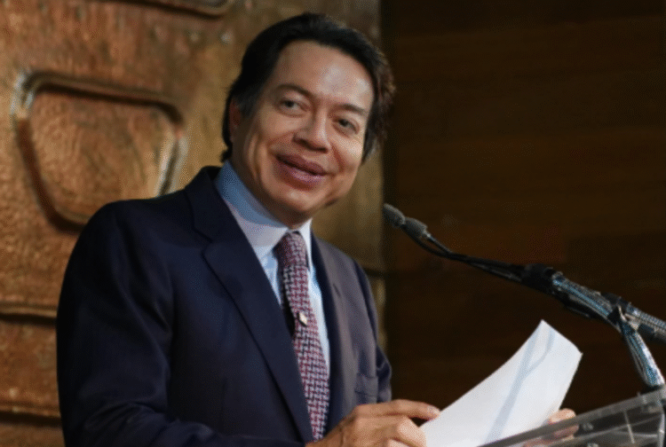 Mario Delgado evita comparecer en Senado; Morena matiza tragedia