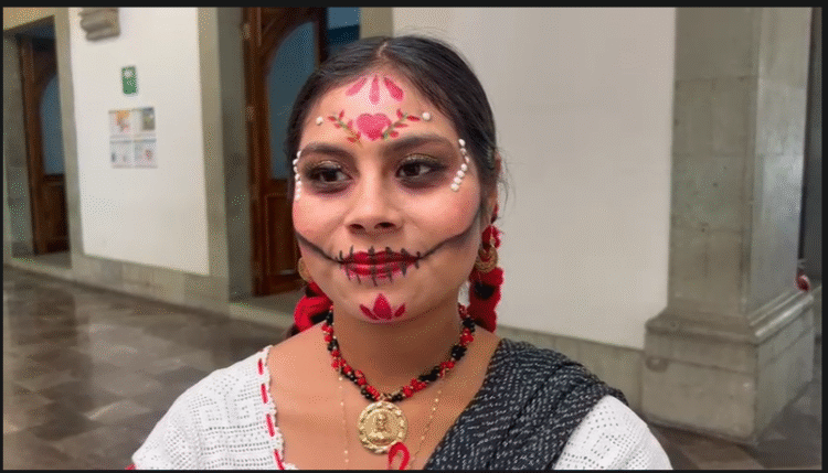 Celebran en Oaxaca la muerteada de mujeres con más de 300 participantes. 20 de octubre, 2025. AMEXI / FOTO: Óscar Rodríguez