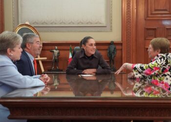Claudia Sheinbaum recibe a Michelle Bachelet en Palacio Nacional