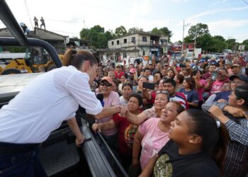 Claudia Sheinbaum recorre El Higo, Veracruz, municipio afectado por las lluvias