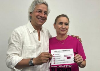 Presentan propuesta de reforma electoral ciudadana Claudio X. González y Patricia Mac Carthy Caballero. AMEXI