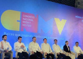 Congreso Nacional Moda y Vestido. Los desafíos de la industria del vestido en México. AMEXI