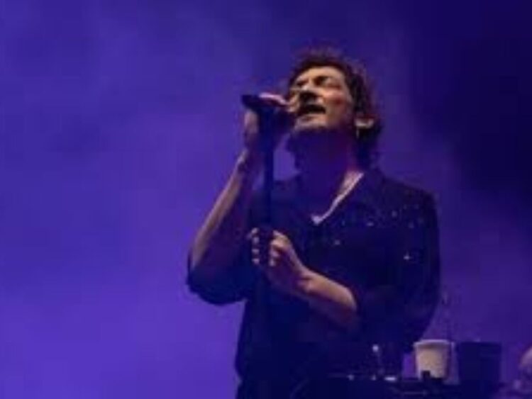 León Larregui, el viaje del arte al rock: de actor y modelo al alma de Zoé