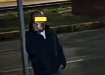 El padre de familia amenazante en la UVM Texcoco. AMEXI