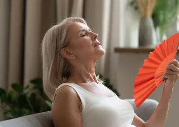 La menopausia origina en las mujeres mexicanas sufrimiento. 18 de octubre, 2025. AMEXI / Foto: Astellas Farma México