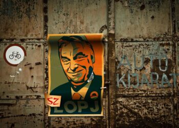 La regresión autoritaria. Foto ibor Janosi Mozes en Pixabay