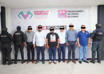 Los funcionarios del Cobach Chiapas detenidos por extorsión agravada. AMEXI