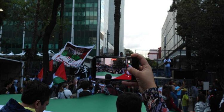 Marcha pro-Palestina en la CDMX, exigen un alto al fuego en Gaza