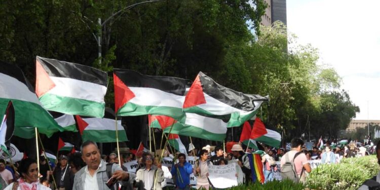 Marcha pro-Palestina en la CDMX, exigen un alto al fuego en Gaza