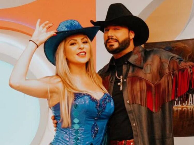 ¿Saúl “El Jaguar” confirma su relación con Mariana Ochoa?