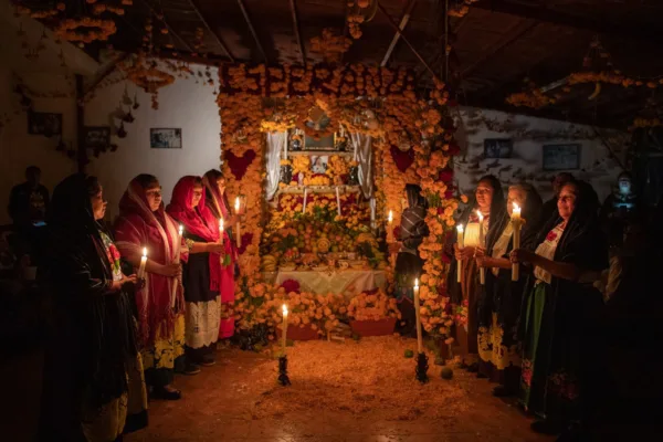 Michoacán. 30 de octubre, 2025. Más de mil agentes del orden vigilarán la Noche de Muertos en Michoacán. AMEXI / FOTO: Gobierno de Michoacán