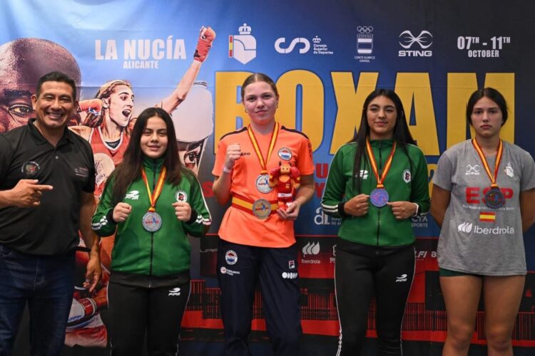 Alumna de Cecytem gana plata en torneo de box en España. AMEXI / Foto Cortesía CECYTEM