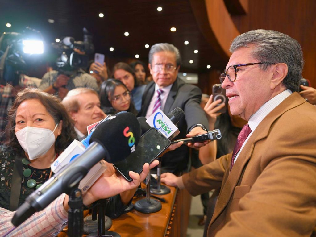 confrontación por cancelaciones de vuelos a EU