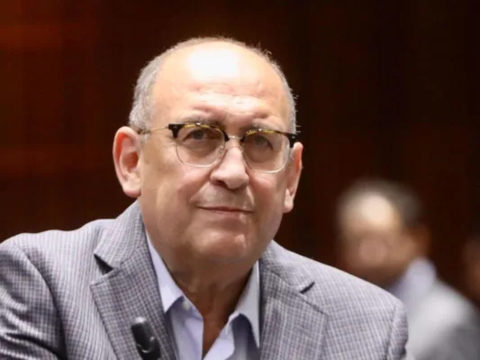 Coordinador diputados del PRI, Rubén Morenira