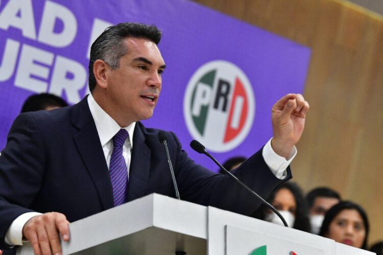 El PRI busca construir un gran bloque opositor, pero está listo para ir solo