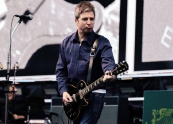 Gibson lanza edición especial Les Paul diseñada por Noel Gallagher en homenaje al regreso de Oasis