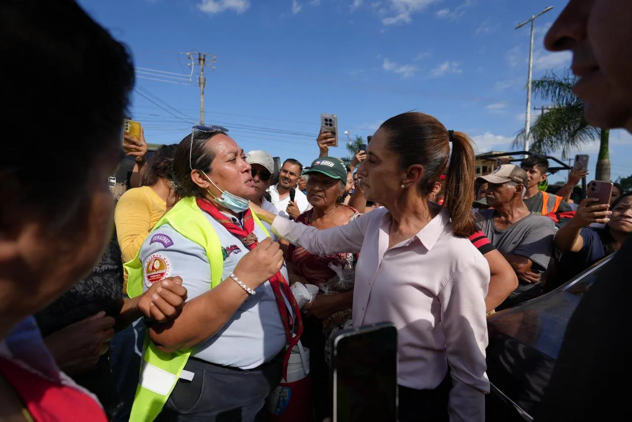 De visita por Poza Rica, Claudia Sheinbaum destacó que su gobierno atenderá las denuncias de los pobladores.