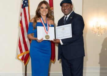 Paola Vivas recibe en EE.UU el President’s Volunteer Service Award (PVSA)
