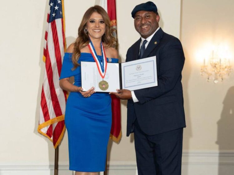 Paola Vivas recibe en EE.UU el President’s Volunteer Service Award (PVSA)
