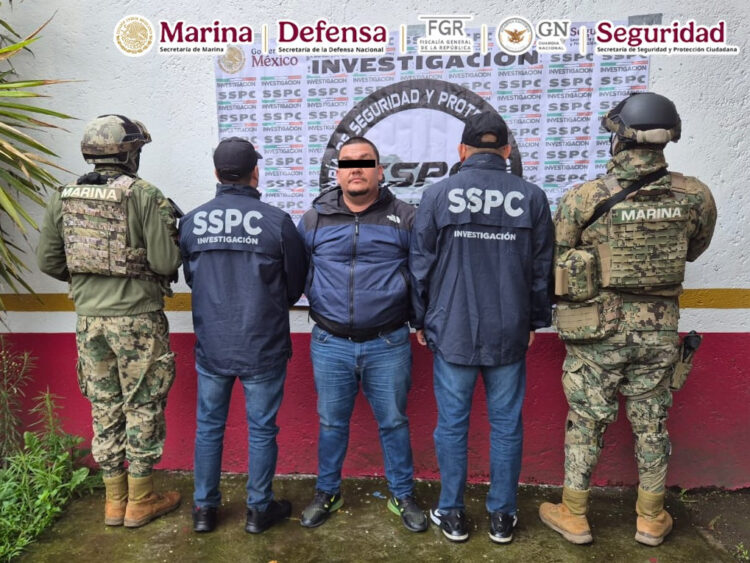 La Marina detuvo a Adolfo "N" quien era buscado por la Policía Nacional peruana y fue ubicado en la colonia Las Maravillas en Ciudad Neza.