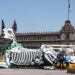 Previo a la inauguración de la ofrenda monumental en el Zócalo 4. AMEXI Foto Benjamín Flores
