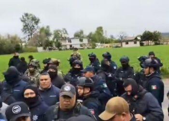 Retención de policías en Tula, Hidalgo. AMEXI