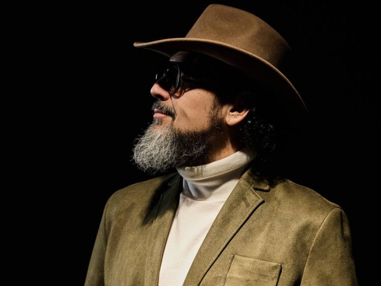 Reyli Barba celebra 30 años de trayectoria con magno concierto en el Auditorio Nacional