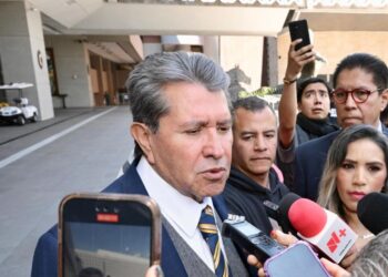 Ricardo Monreal. Propuesta de reforma para evitar abusos con tarjetas bancarias. AMEXI