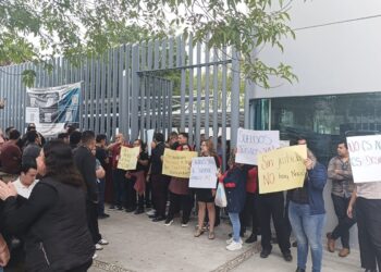 Trabajadores del SAT: ¿Por qué hicieron paro laboral y cuáles son sus demandas?