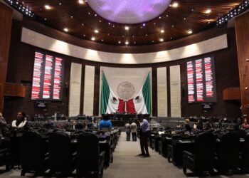 Proponen acabar con sesiones semipresenciales; solo se permitirían en casos extraordinarios