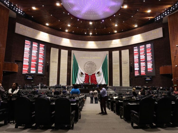 Proponen acabar con sesiones semipresenciales; solo se permitirían en casos extraordinarios