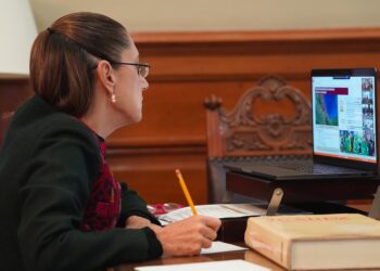 Claudia Sheinbaum coordina emergencia por lluvias en reunión virtual con gobernadores. AMEXI / Foto X @Claudiashein
