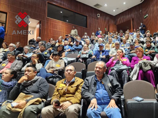 Trabajadores de diferentes sindicatos de instituciones de investigación participan en Foro sobre ciencia y tecnología