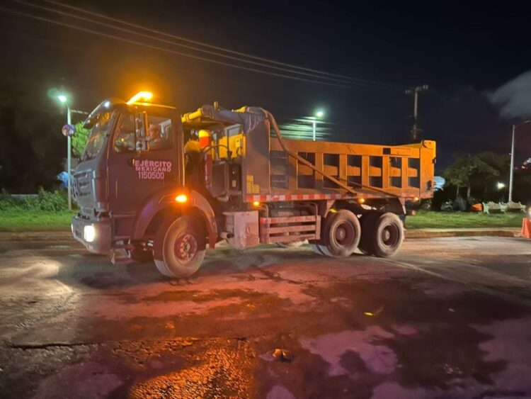 Vehículo de la Sedena que llegó a Hidalgo a apoyar en el Plan DN-III. Llegaron más de 350 elementos de la Sedena