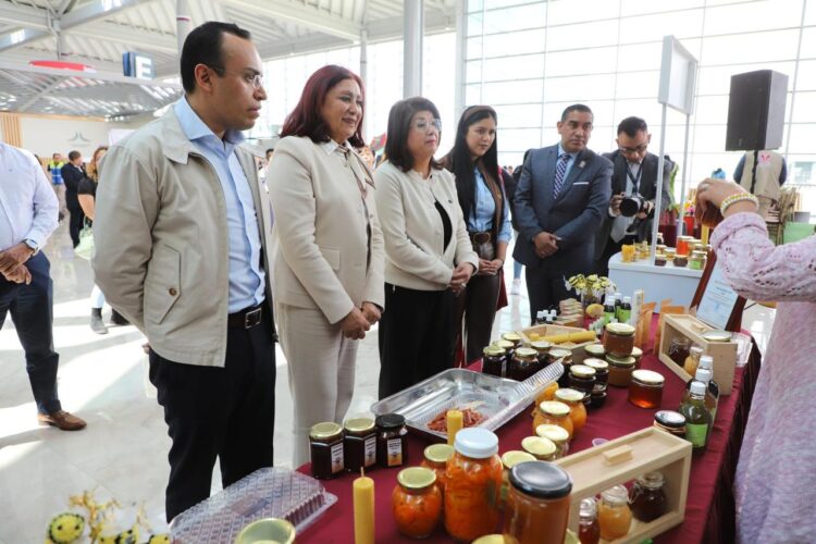 Morena en el Senado gestiona que aguacateros mexiquenses obtengan certificado de origen