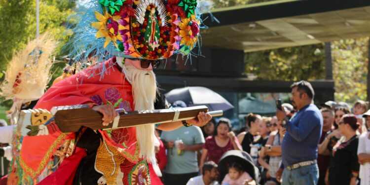 Miles disfrutan la Feria de los Moles