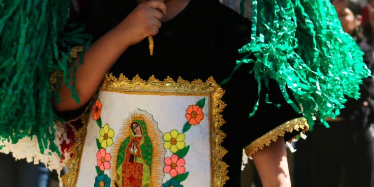 Miles disfrutan la Feria de los Moles