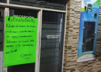 Estado de México. 26 de octubre, 2025. Purificadoras cierran por desabasto de agua tras operativo “Caudal” en Neza y Chimalhuacán. AMEXI / FOTO: Carlos Lara