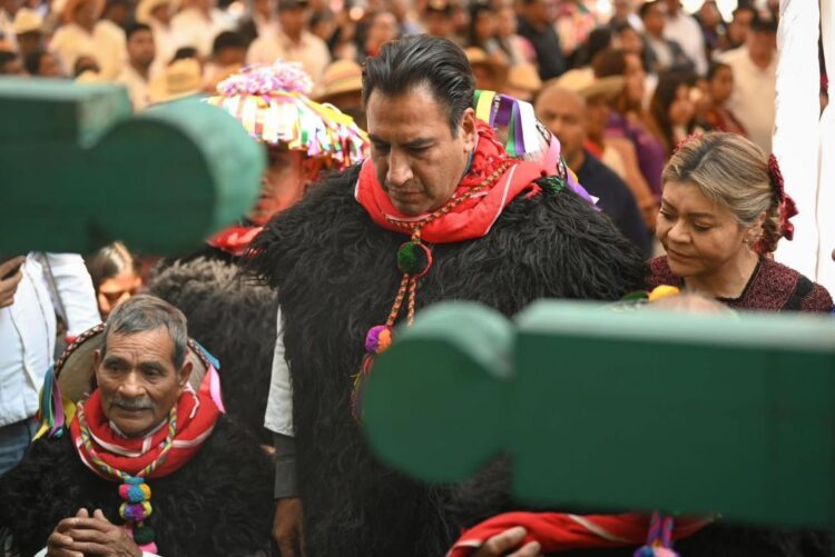 Gobernador de Chiapas participa en Congreso Estatal Indígena. AMEXI / Foto @ramirezlalo_