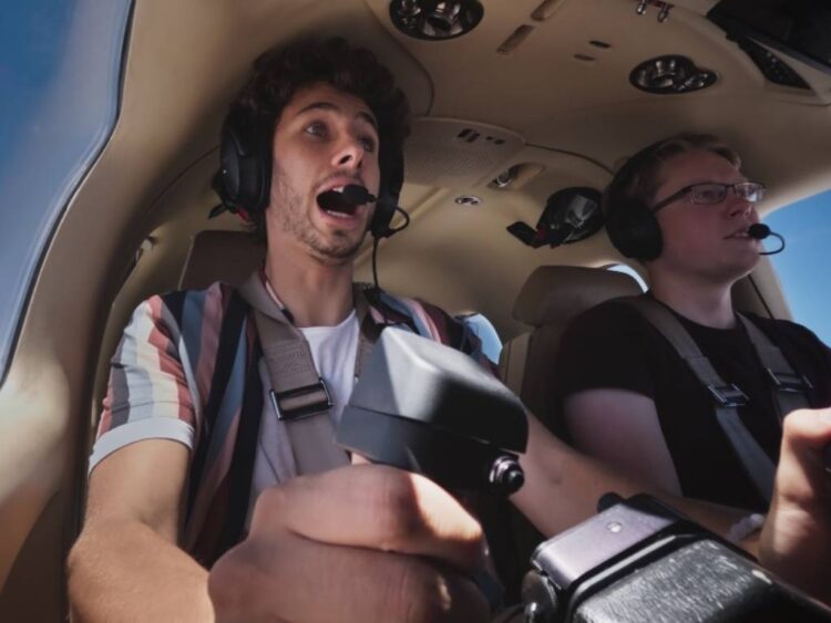 Juanpa Zurita da “La peor vuelta al mundo” en su nuevo docu-reality para Disney+