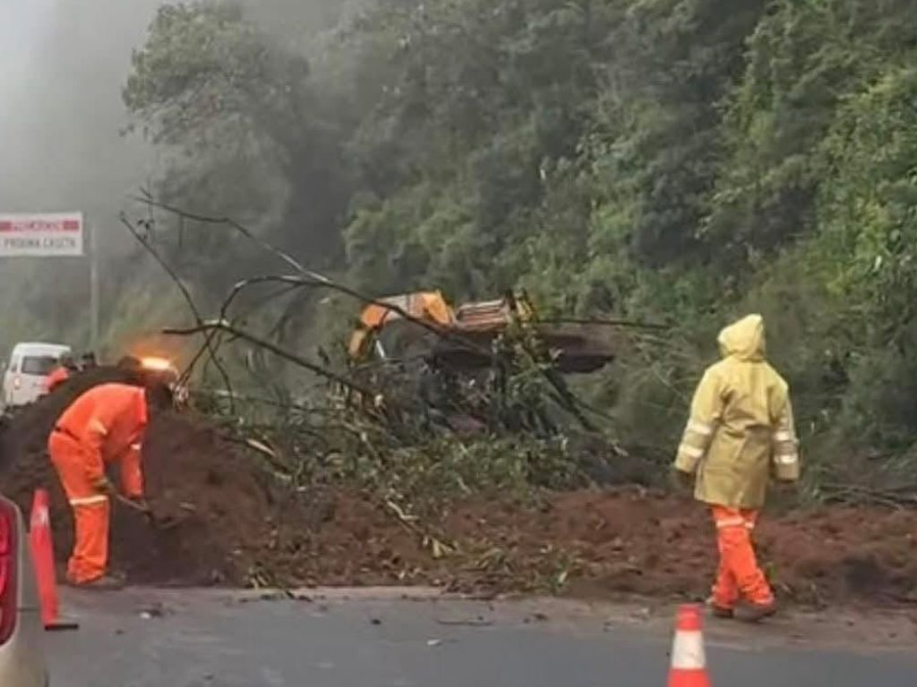 nuevo deslave en la autopista México-Toluca