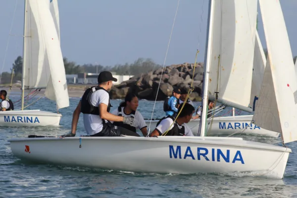 Conmemoran 200 años de la Independencia en la Mar